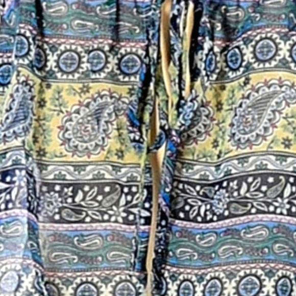 🌅 Mudd Sheer Boho Sleeveless  Tie Front Top - Picture 4 of 9